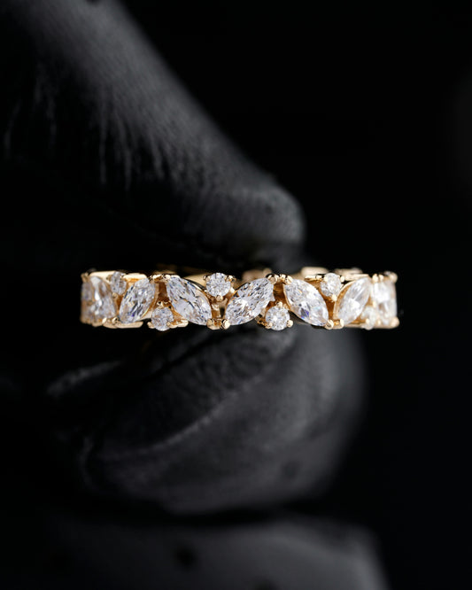 8 Reasons Why You Should Buy a Lab-Grown Diamond Engagement Ring